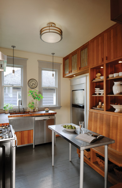 
The kitchen’s two adjoining rooms were reconfigured to improve work flow. Original fir flooring was refinished with low-VOC paint and AFM Polyureseal.
